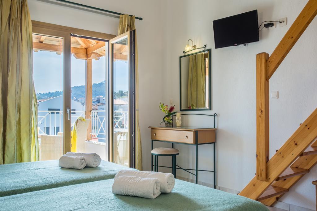 Ritsa Studios Skiathos Town Exterior foto