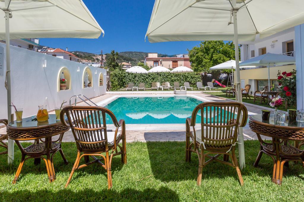 Ritsa Studios Skiathos Town Exterior foto